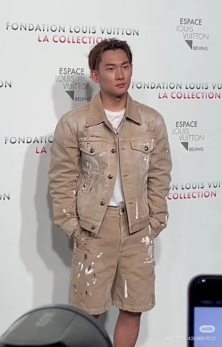 Louis Vuitton/